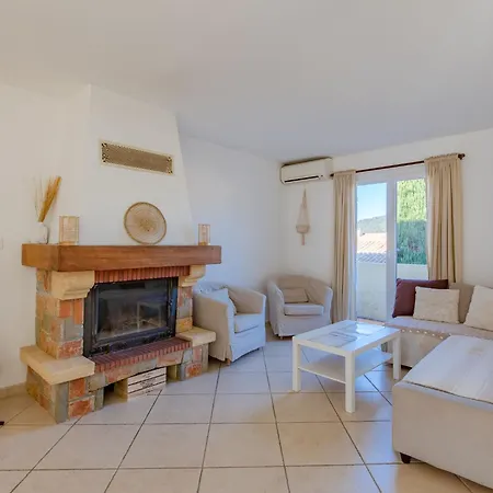 Le Laurier By Interhome بيت للعطل